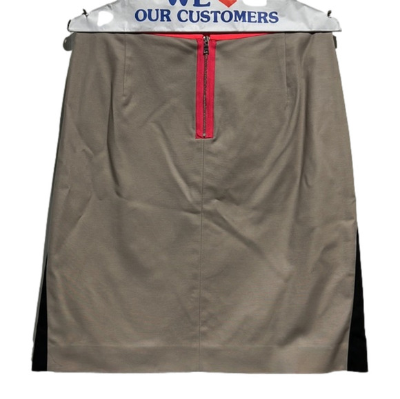 Tahari. Tahari skirt size US 4. - Picture 2 of 7